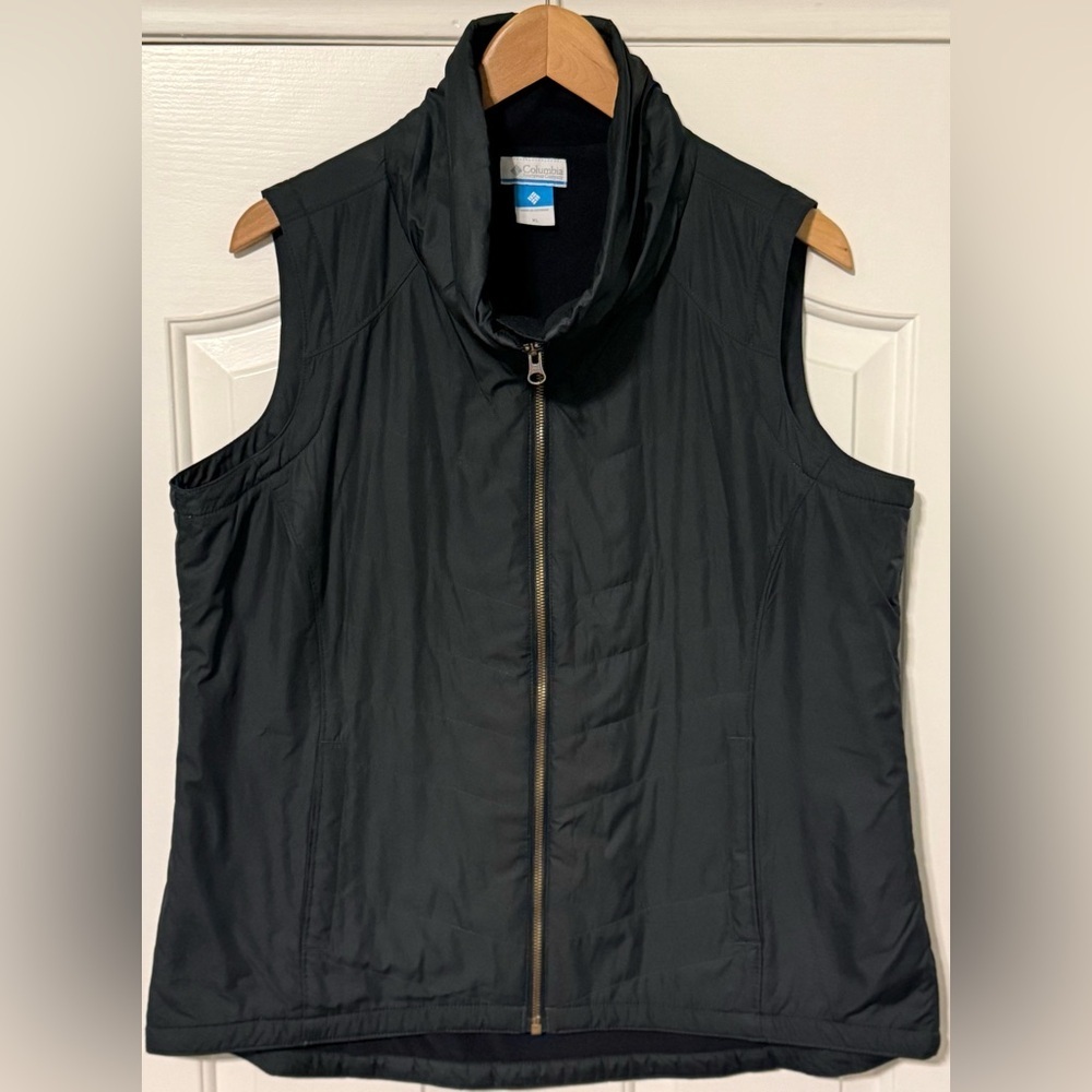 EUC ⚡️ Columbia Women’s XL Black Quilted Zip Vest Lightweight